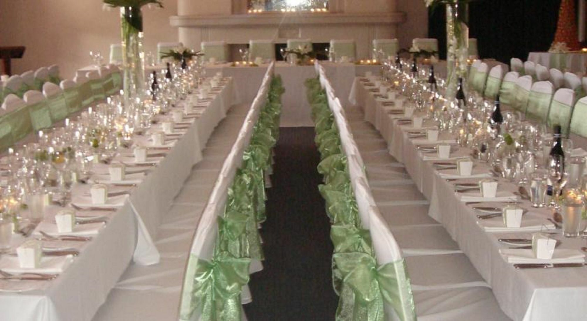 Caves House & 4*